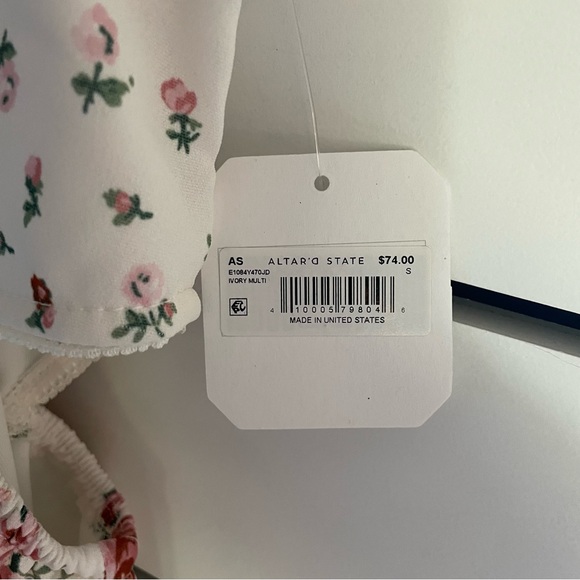 NWT Small pink floral mini dress with cutouts on the side - Picture 10 of 16